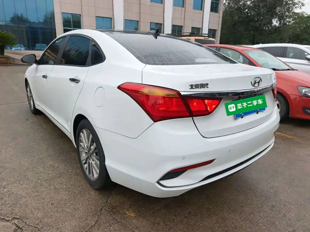 Hyundai Mistra — миниатюра 5