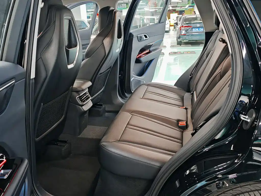 Hongqi HONGQI HS3 PHEV