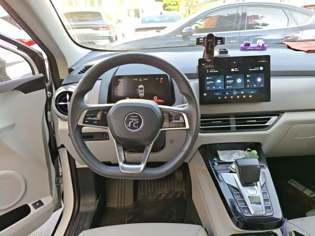 BYD Yuan Pro — миниатюра 11