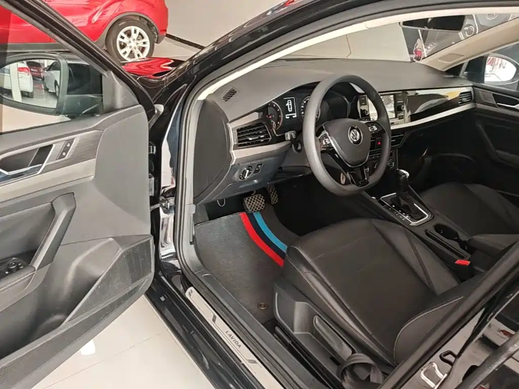 Volkswagen Lavida — миниатюра 16