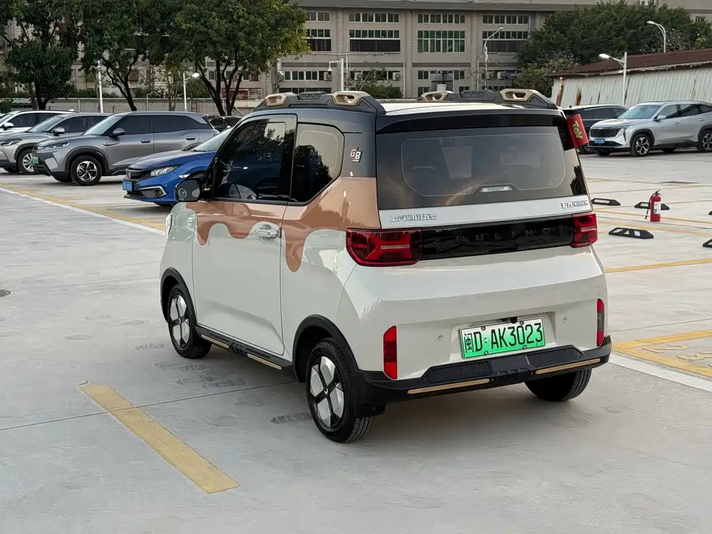Wuling Hongguang Mini EV 2022 — фото 4