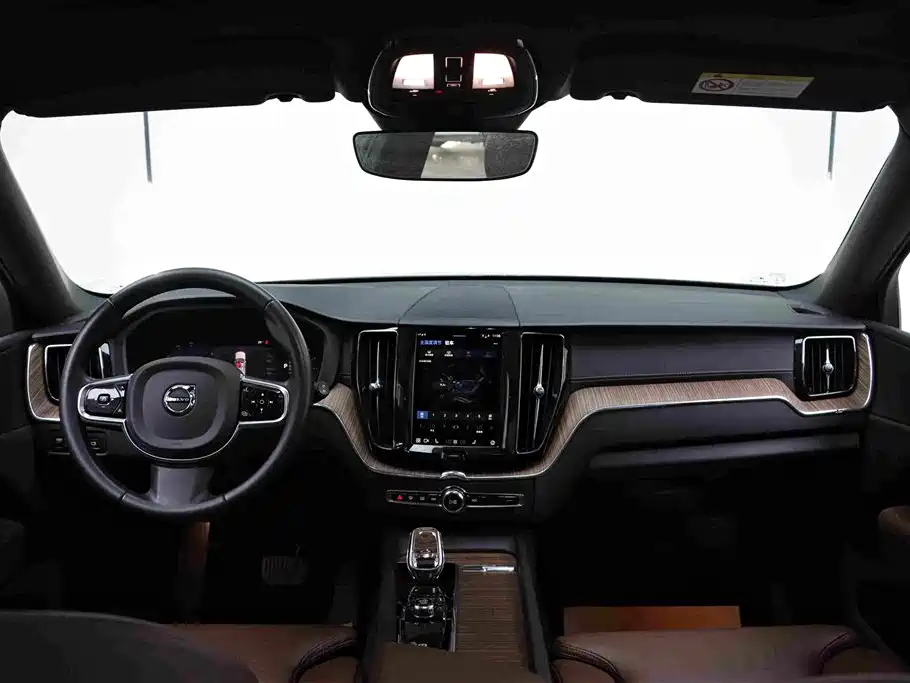 Volvo XC60 — миниатюра 16