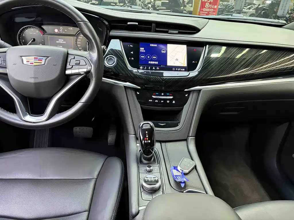 Cadillac XT6 2020 28T мест Luxury
