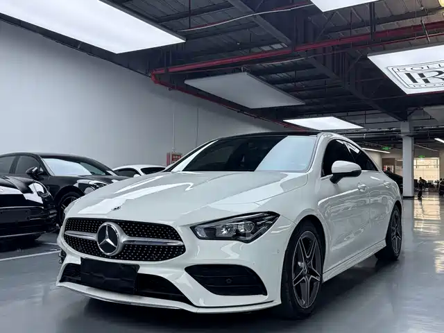 MERCEDES-BENZ CLA