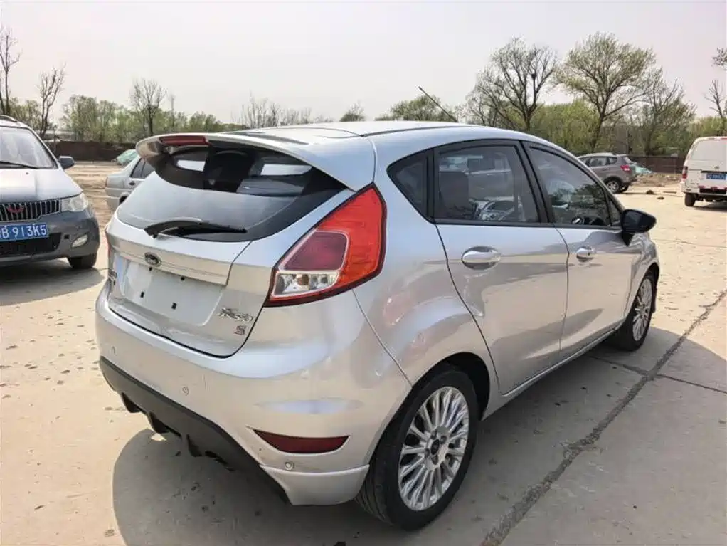 Ford Fiesta 2014 1.0 GTDi AT