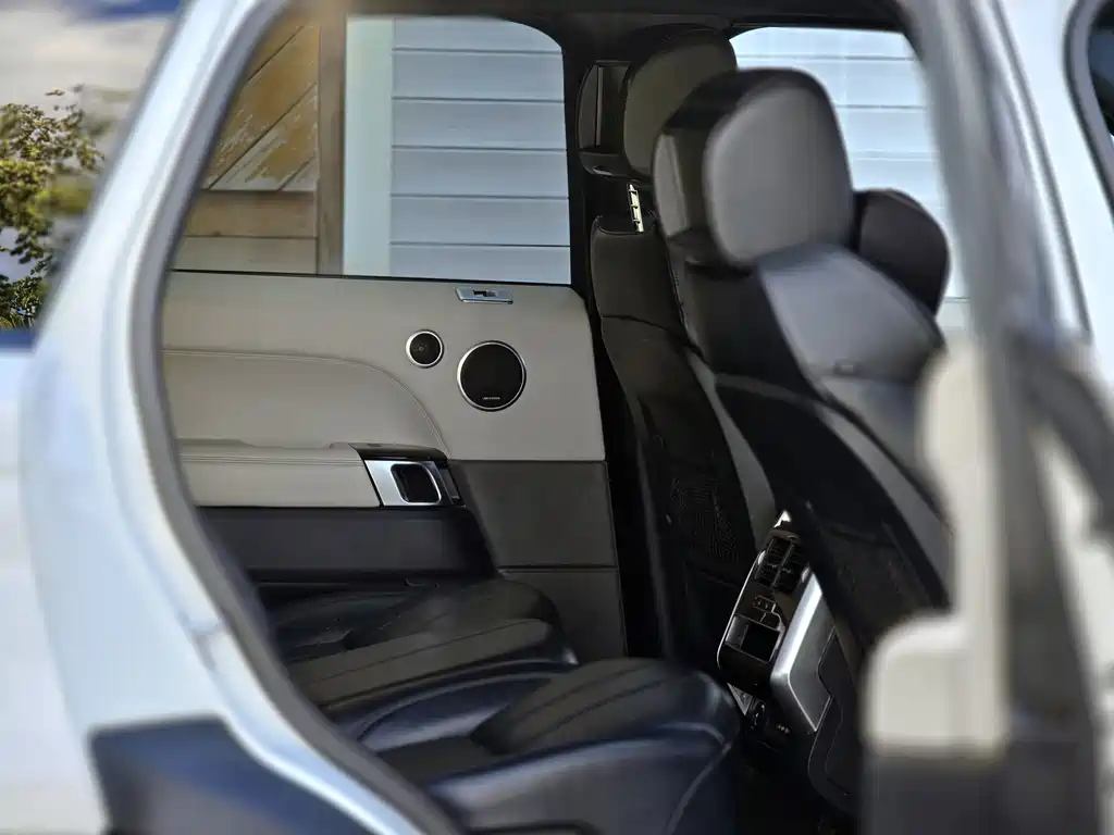 Land Rover Sport — миниатюра 14
