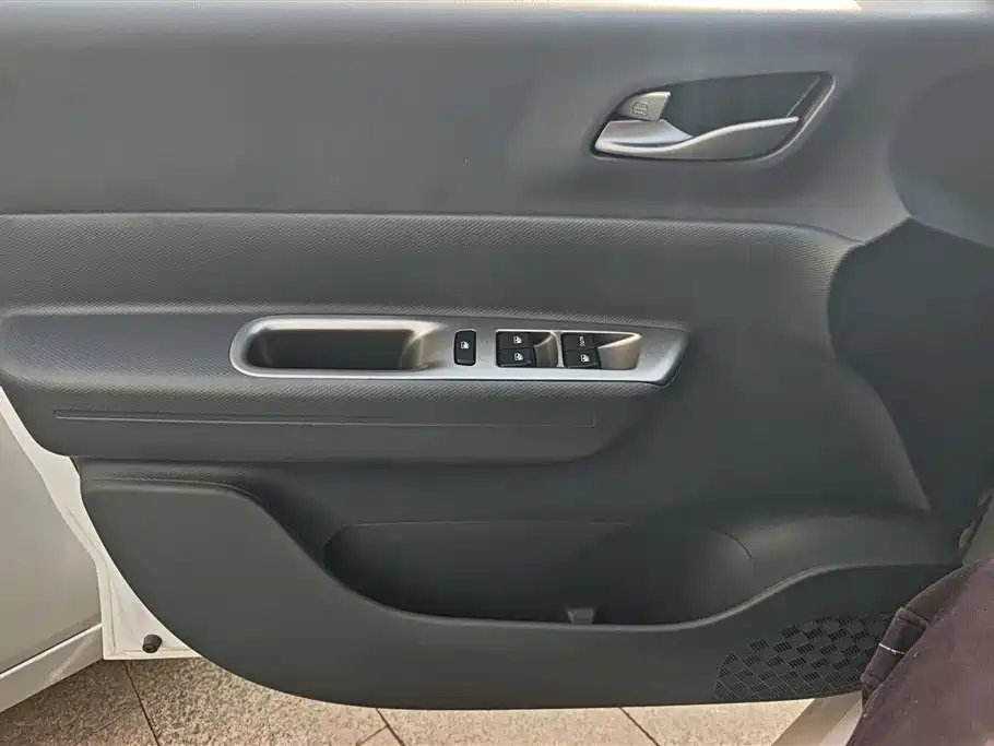 WULING WULING HONGGUANG NEW ENERGY