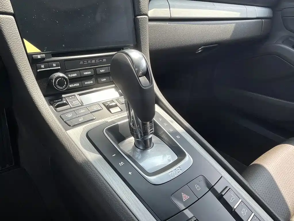 Porsche 718 — миниатюра 12