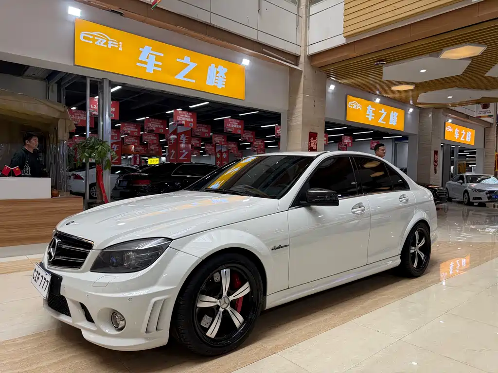 Mercedes-Benz C-Class AMG 2011