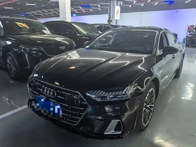 AUDI  A7L 2025