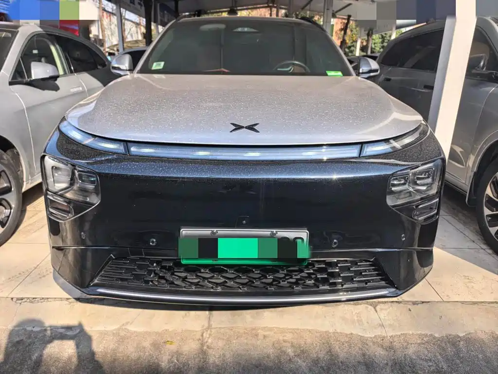 XPeng G9 — миниатюра 2