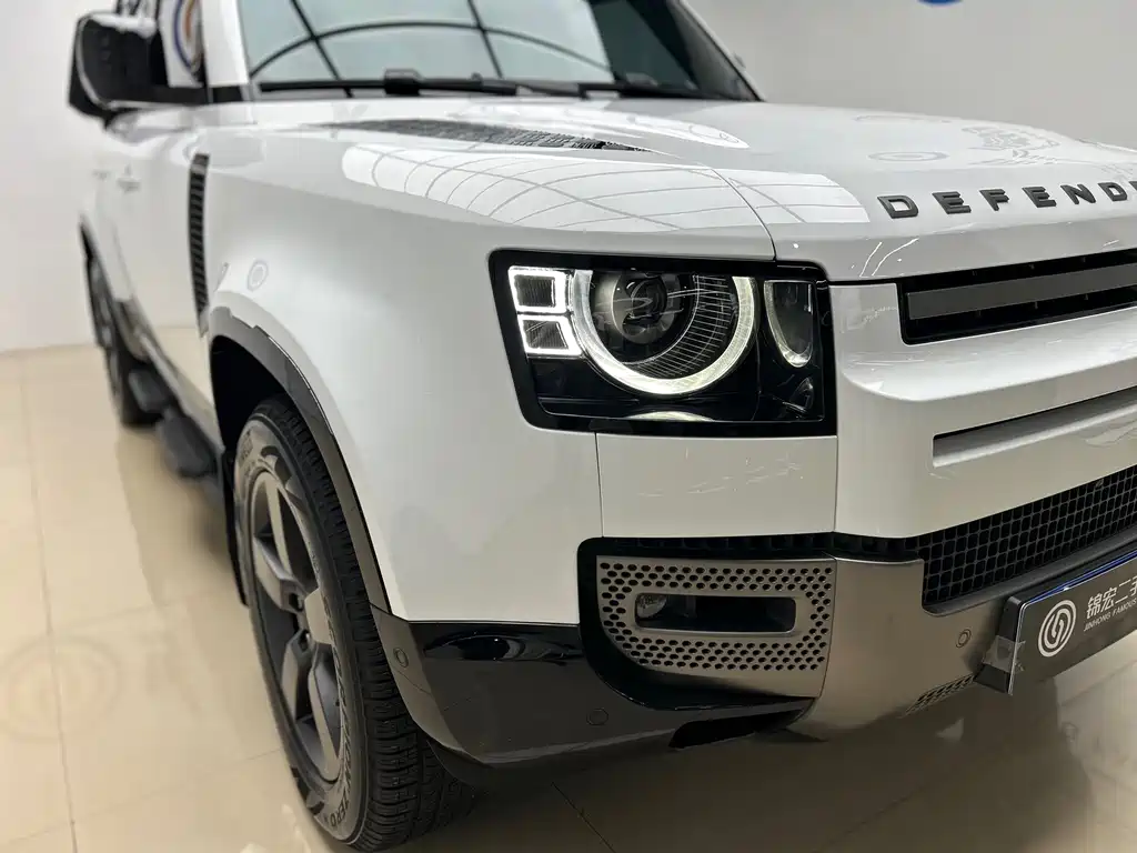 Land Rover Defender — миниатюра 4