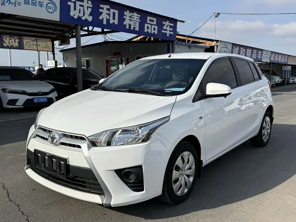 Toyota Yaris L 2016