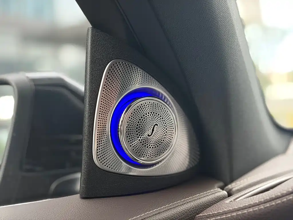 Mercedes-Benz GLC — миниатюра 7
