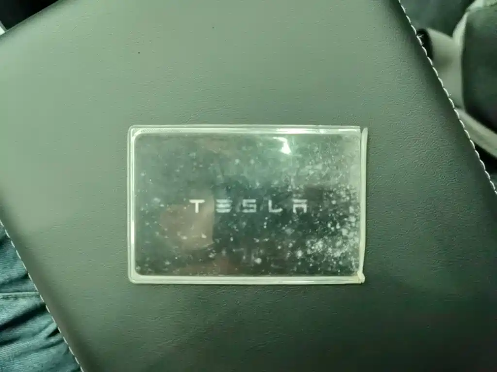 Tesla Model 3 — миниатюра 9