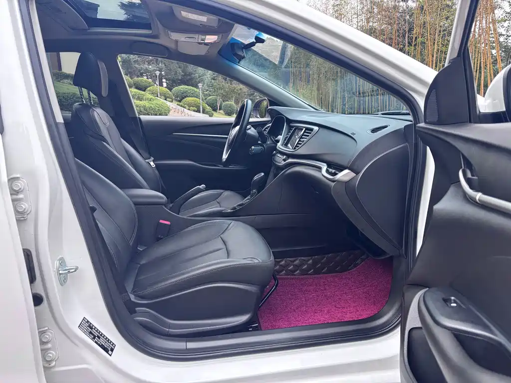 Buick Excelle — миниатюра 13