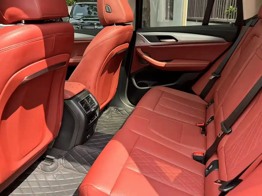 BMW iX3 — миниатюра 11