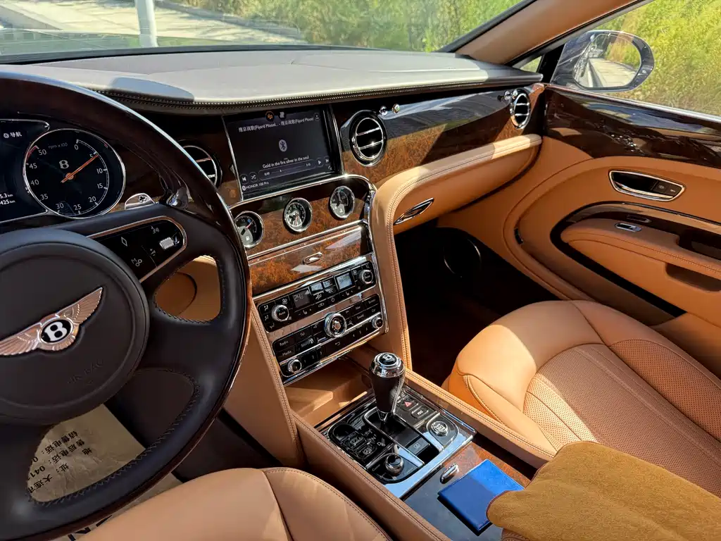 Bentley Mulsanne — миниатюра 15