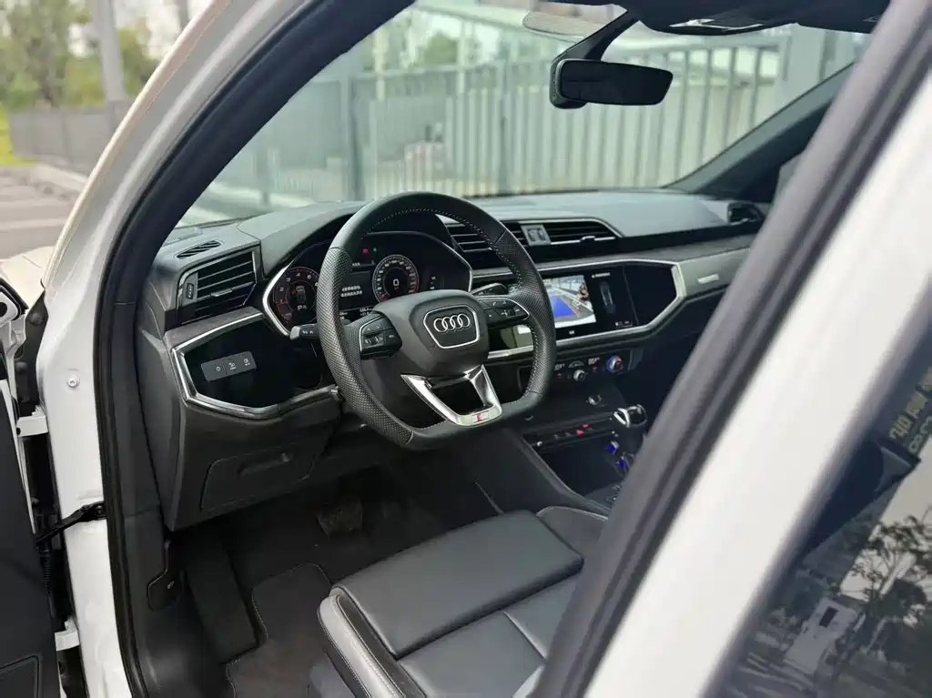 Audi Q3 Sportback — миниатюра 6