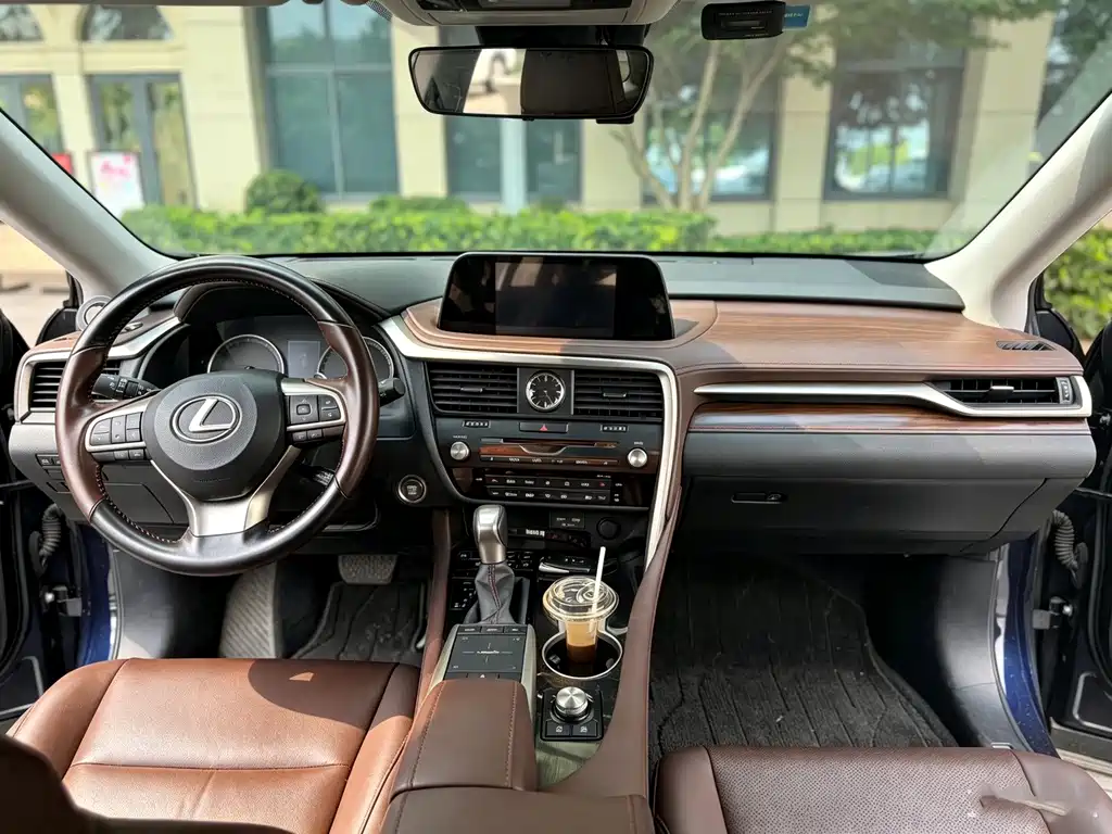 Lexus RX — миниатюра 5