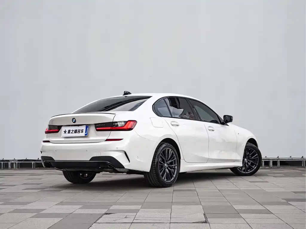 BMW 3 Series — миниатюра 3