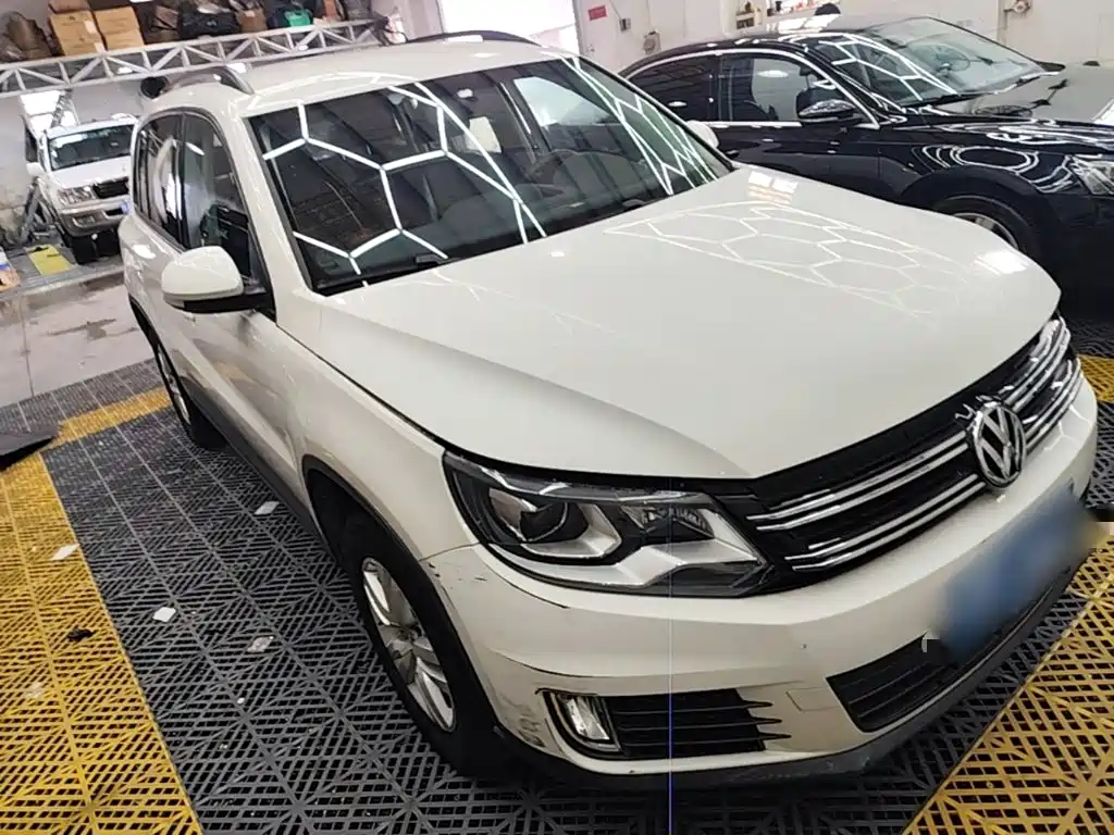 Volkswagen Tiguan — миниатюра 4