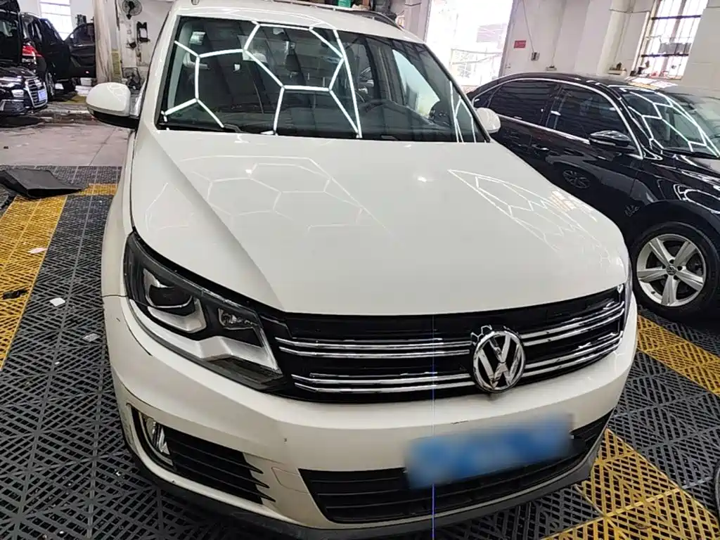 Volkswagen Tiguan — миниатюра 3