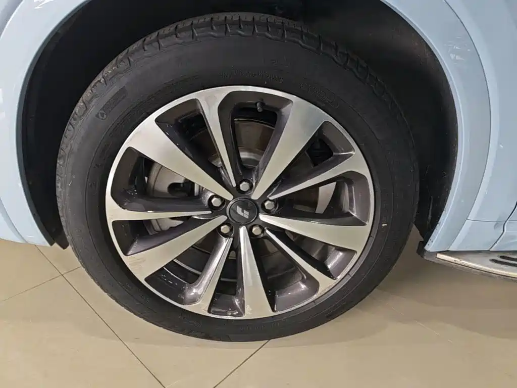 Li Auto Li ONE — миниатюра 23