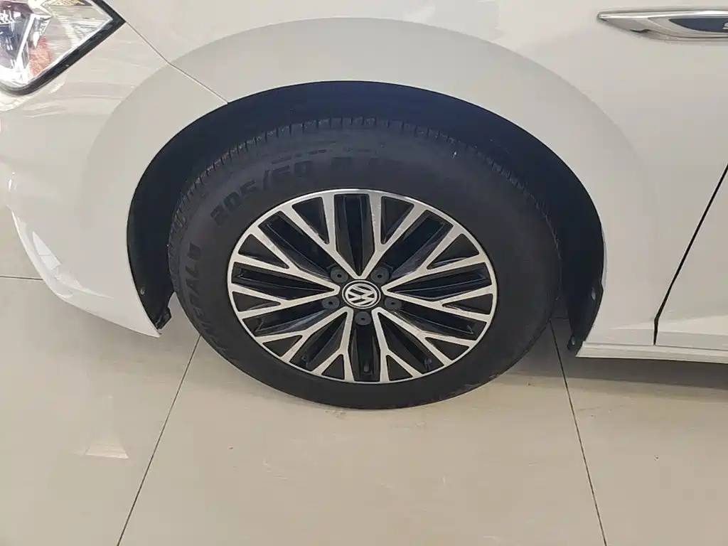 Volkswagen Sagitar — миниатюра 23
