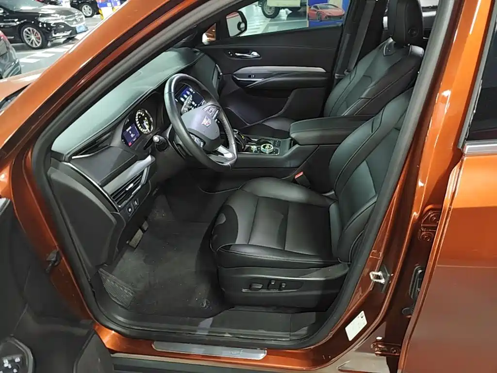 Cadillac XT4 — миниатюра 15