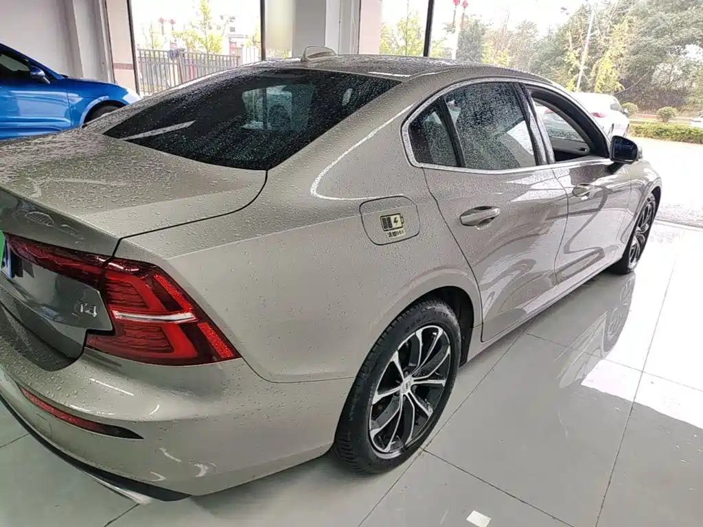 Volvo S60 — миниатюра 7