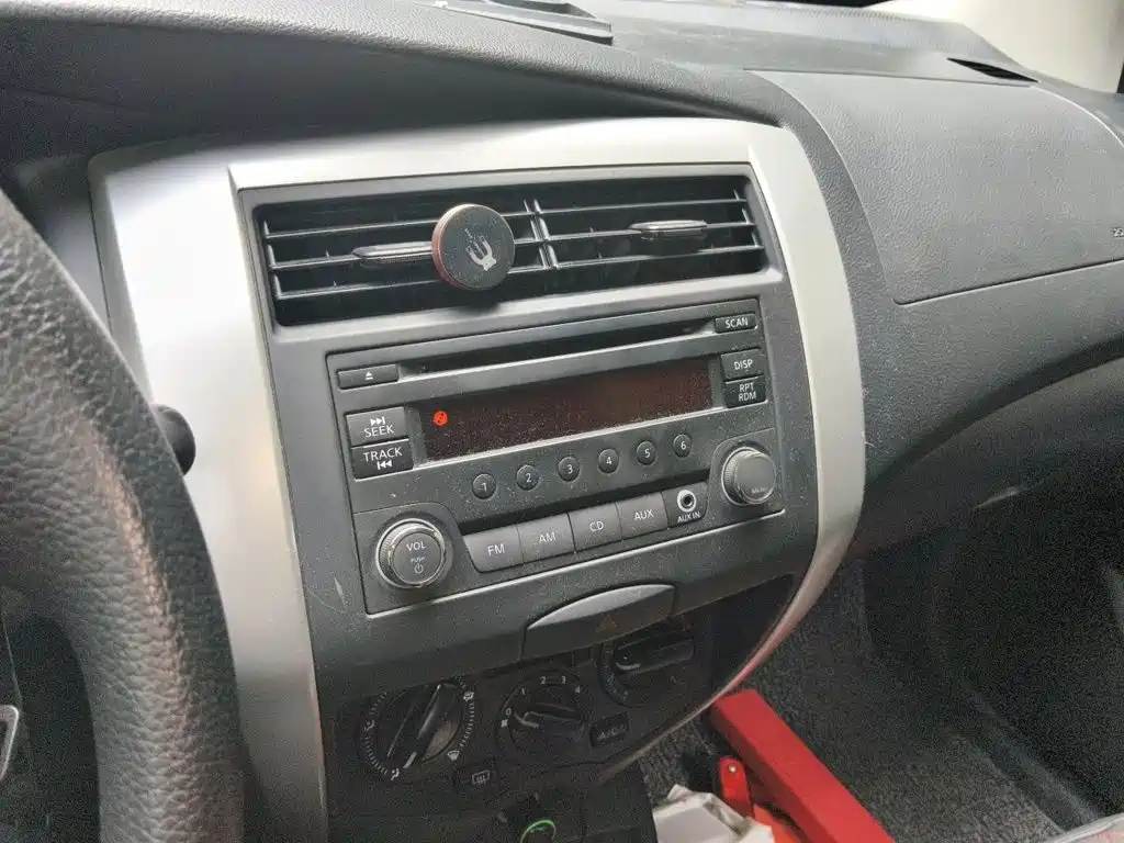 Nissan Livina — миниатюра 6