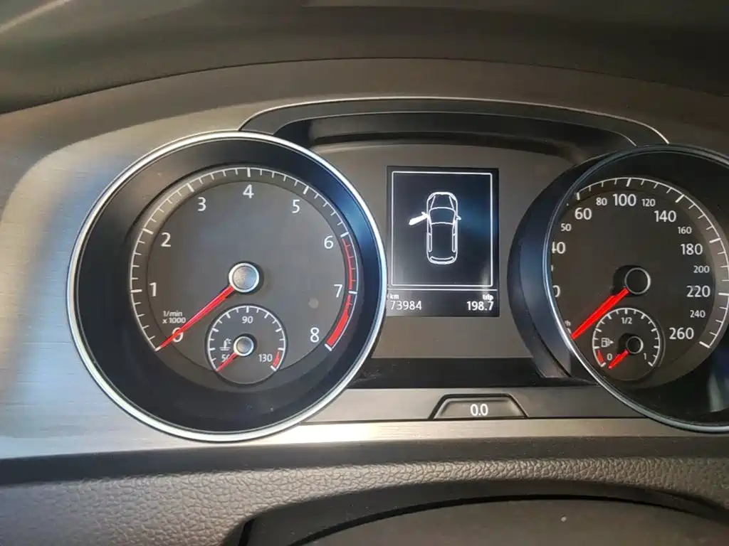 Volkswagen Golf — миниатюра 12