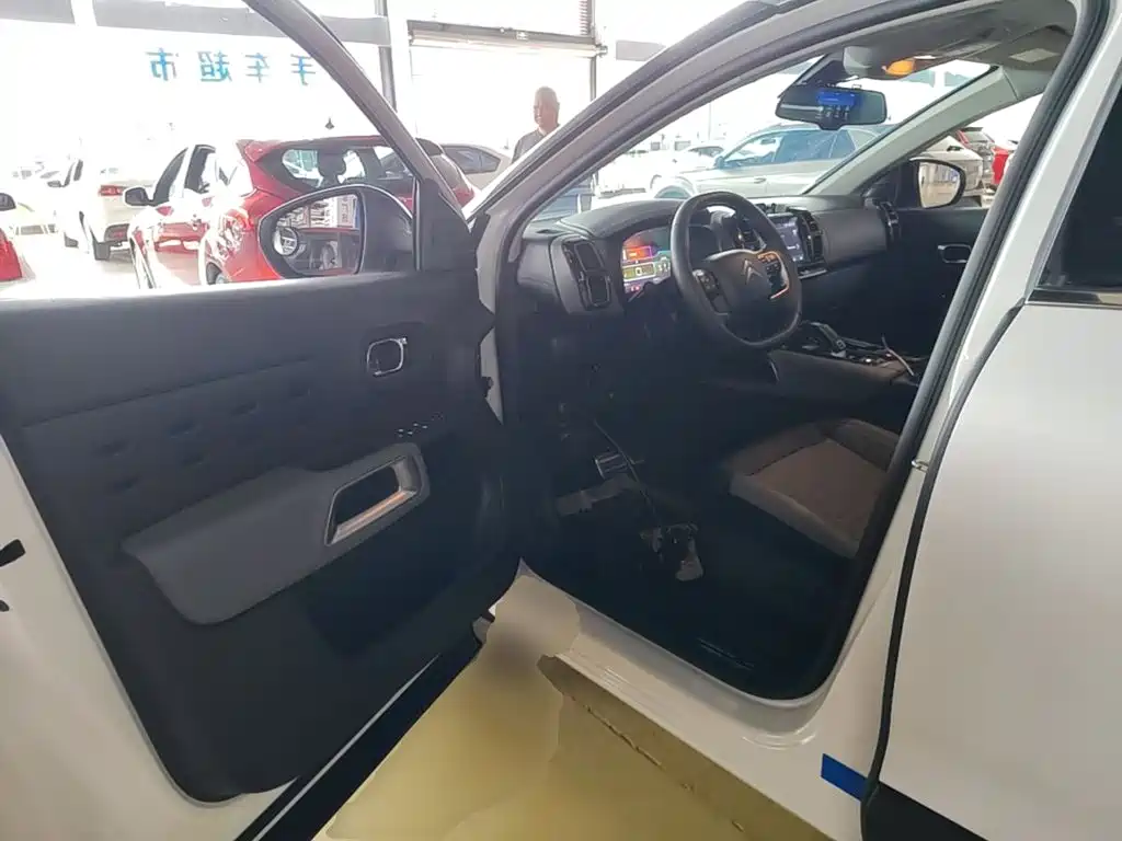 Citroen C5 AIRCROSS — миниатюра 16