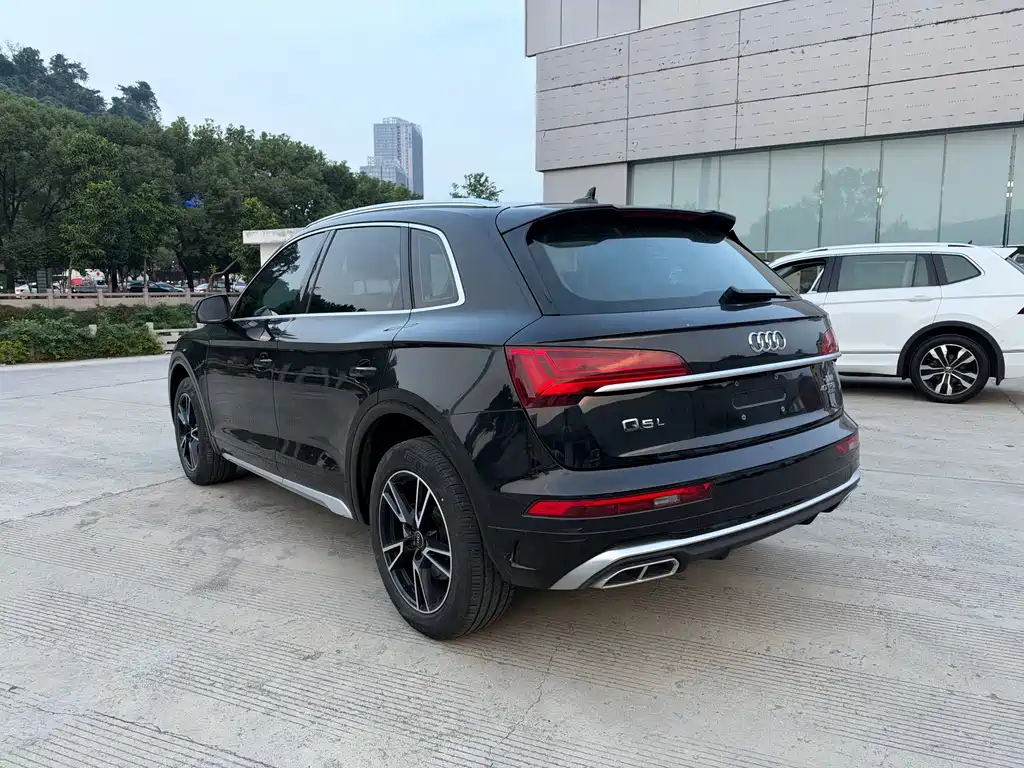 Audi Q5L — миниатюра 7