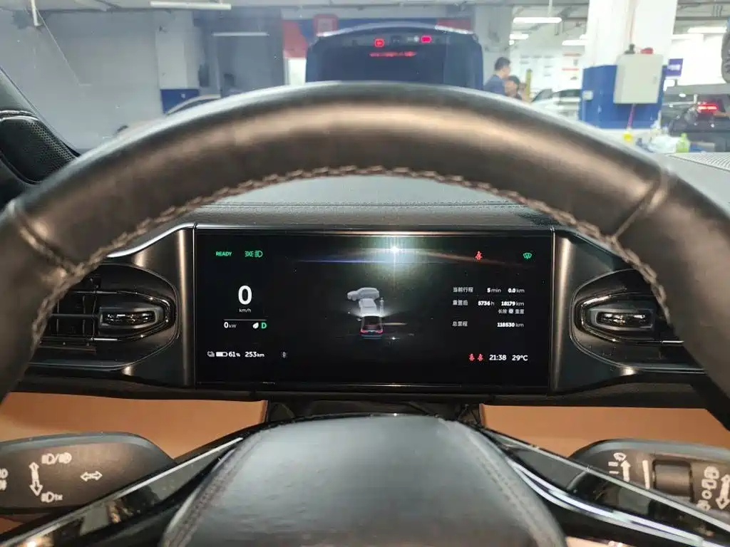 NIO ES8 — миниатюра 8