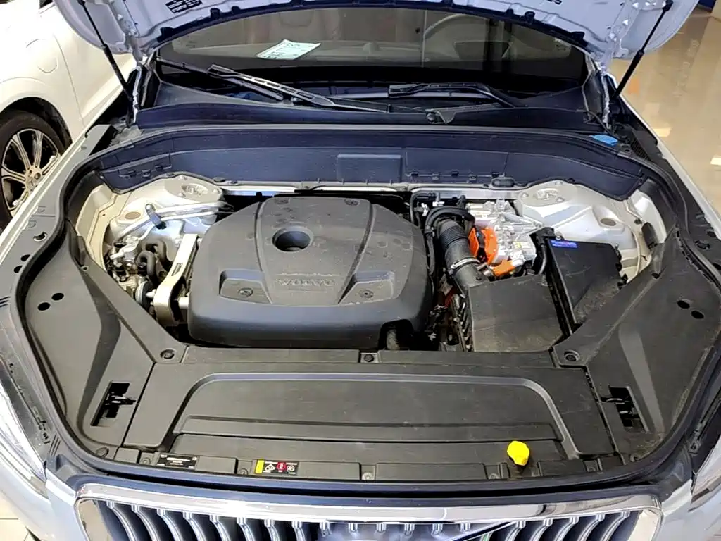 Volvo XC90 PHEV — миниатюра 20