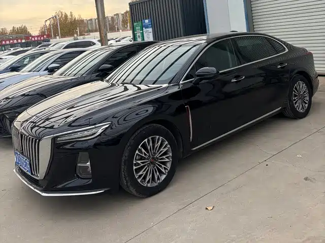 RED FLAG HONGQI H5 2023