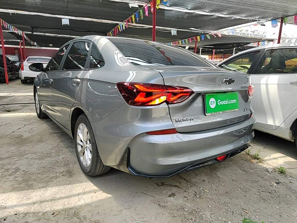 Chevrolet Monza 1.5 л 2022 г. Серебристо-серый, пробег 27599 км