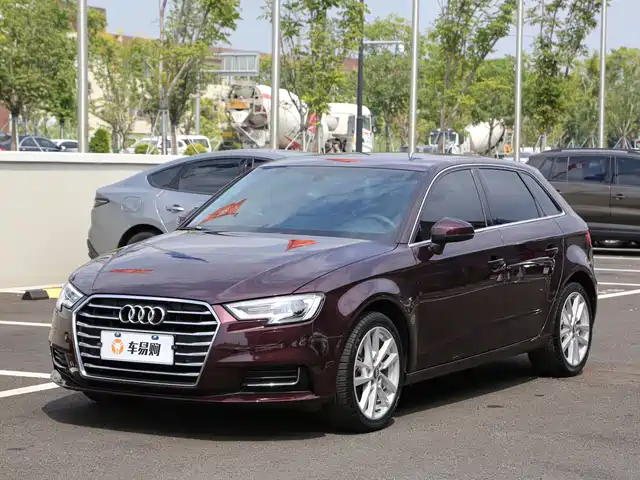 AUDI  A3 2019