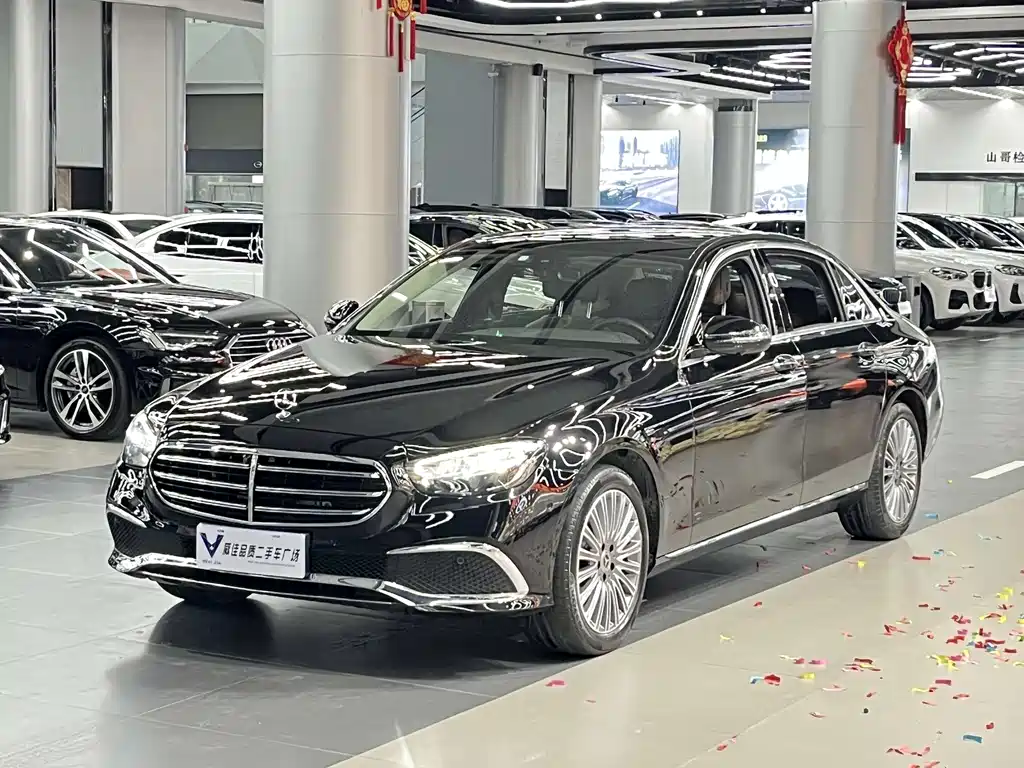 Mercedes-Benz E-Class 2023