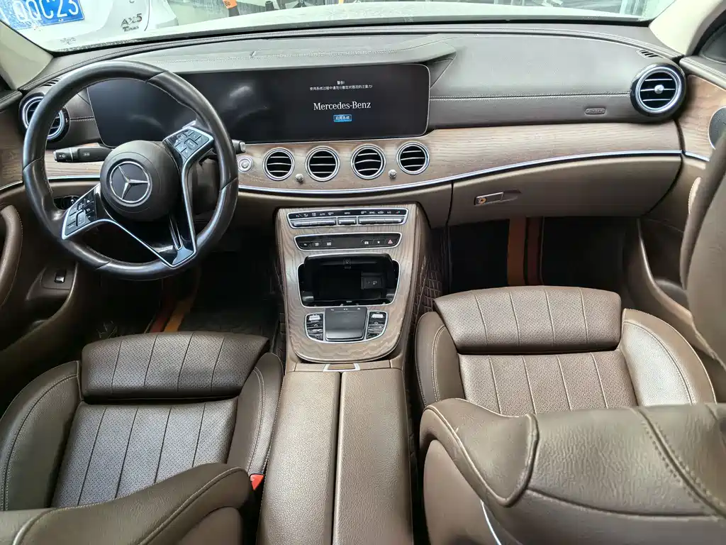 Mercedes-Benz E-Class E 2022 E 300 L Fashion