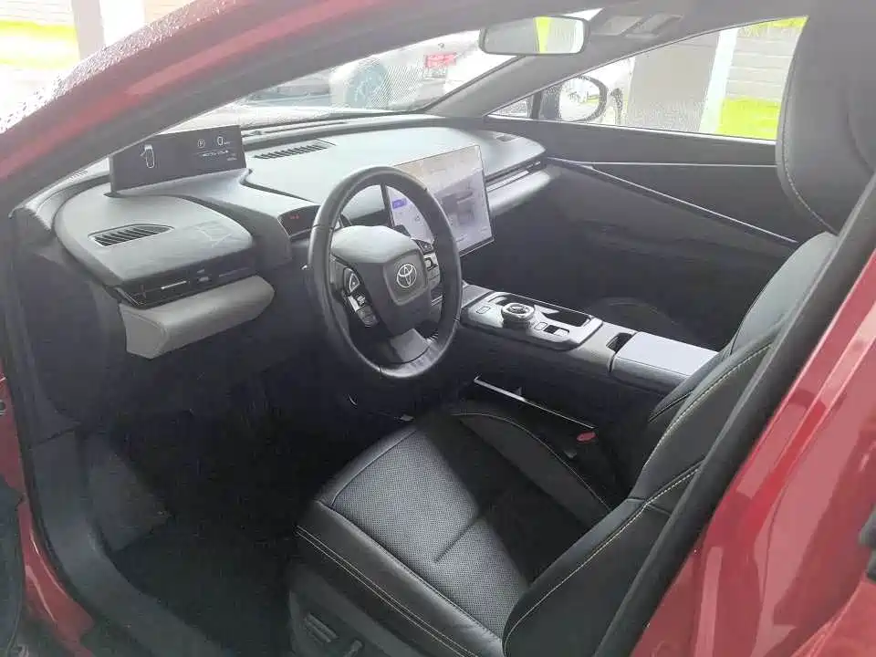 Toyota Toyota BZ5 — миниатюра 2