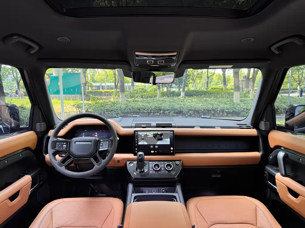 Land Rover Land Rover Defender 2024 110 5.0T V8