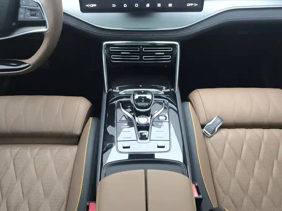 BYD Tang New Energy — миниатюра 16