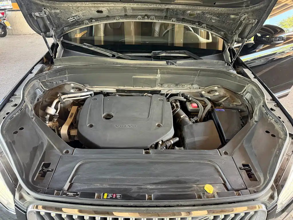 Volvo XC90 — миниатюра 13
