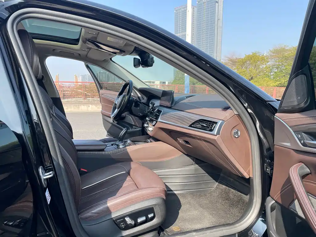 BMW 5 SERIES NEW ENERGY