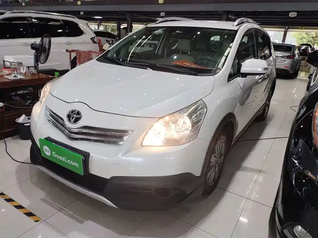 TOYOTA YIZHI 2016