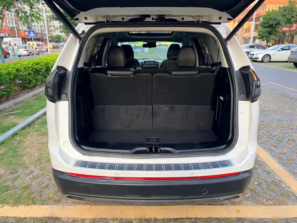 Ford Edge — миниатюра 9