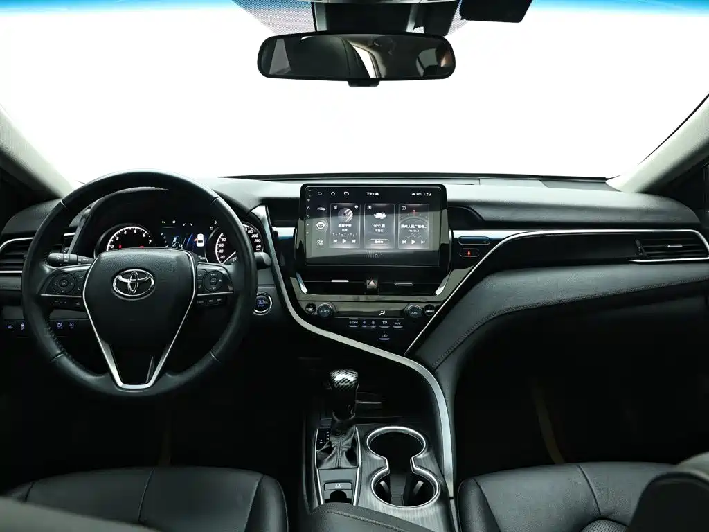 Toyota Camry — миниатюра 15